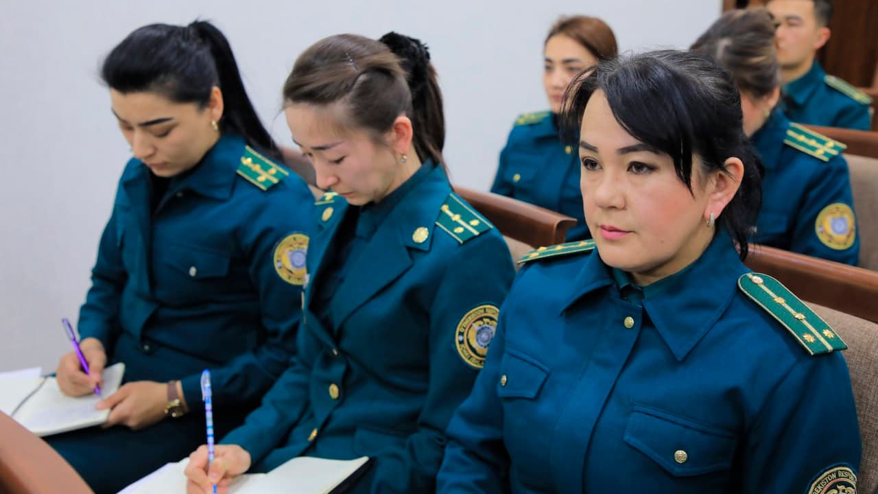 Colonel Rakhmat Mamatov, Head of the DIA of Samarkand region discussed the activities of inspectors on women's issues