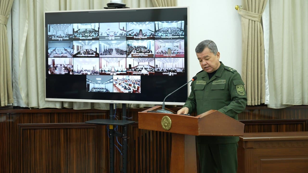 Qashqadaryo viloyati hokimligida Prezidentning 2025-yildagi PQ-1-son Qarori ijrosini hududlarda tizimli va oʻz vaqtida taʼminlash boʻyicha ustuvor vazifalarga oid tahliliy-tanqidiy yigʻilish oʻtkazildi