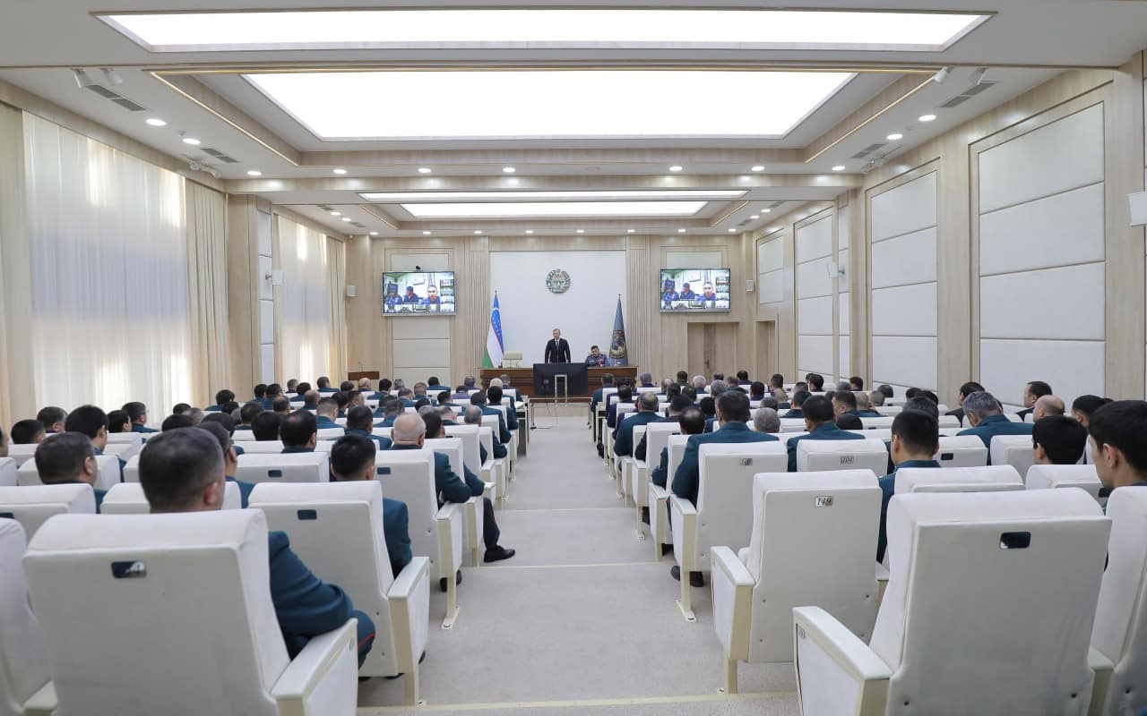 Ichki ishlar vazirligida soha faoliyatini takomillashtirishga oid tezkor yigʻilish oʻtkazildi