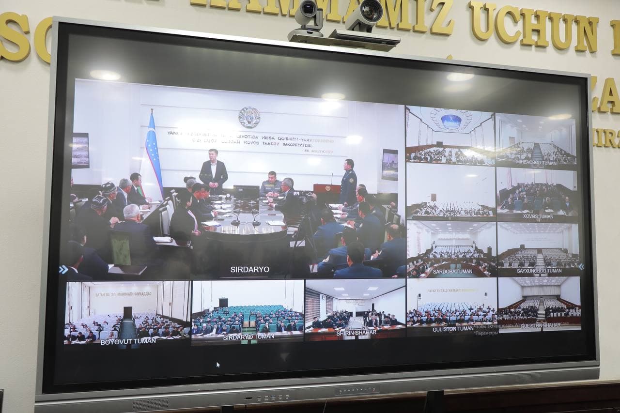 Сирдарё вилоятида Ички ишлар вазири иштирокида халқ депутатлари вилоят Кенгашининг навбатдан ташқари сессияси бўлиб ўтди
