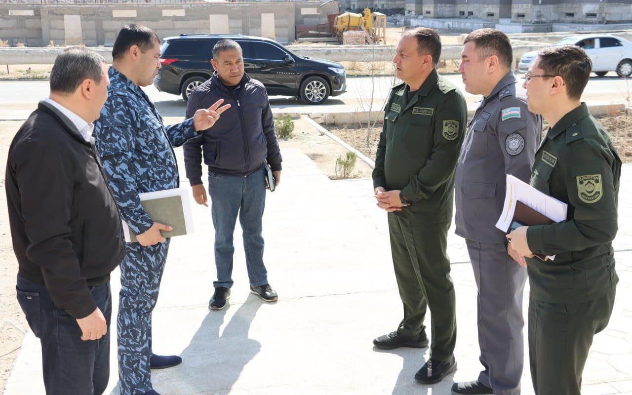 Навоий вилояти прокурори ҳамда ИИБ бошлиғи олис Учқудуқ туманида ўрганишлар олиб борди