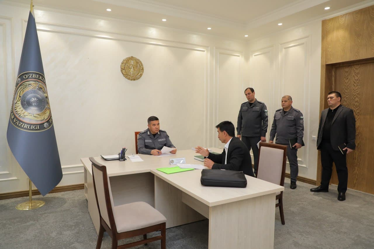 Ichki ishlar vazirligi tomonidan joylarda aholi murojaatlarini oʻrganish, xalq bilan ochiq muloqot oʻrnatish hamda aniqlangan muammolarni bartaraf etish masalalariga jiddiy eʼtibor qaratilmoqda