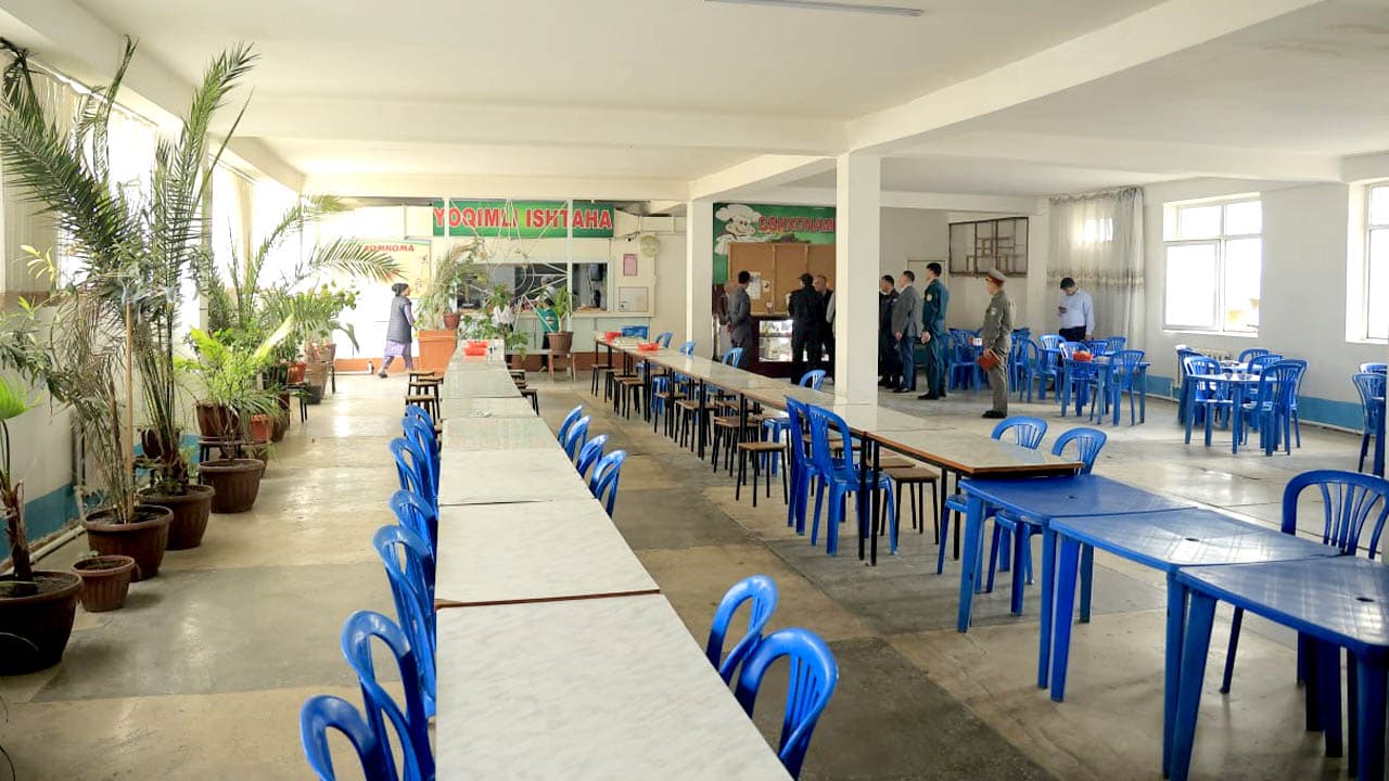 Представители рабочей группы под руководством Министерства внутренних дел и УВД Бухарской области провели изучения в общеобразовательной школе № 32 города Бухары