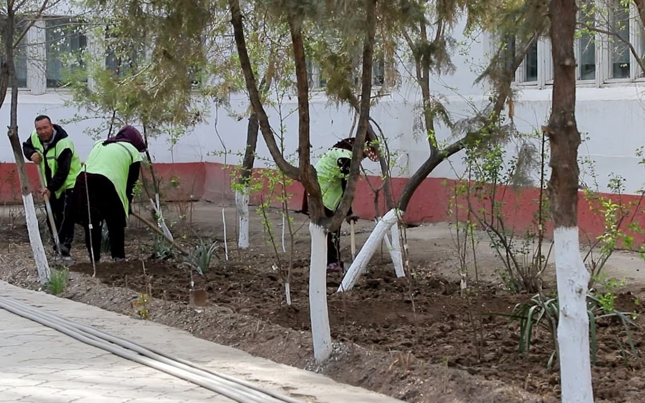 Рабочая группа, состоящая из ответственных сотрудников Министерства внутренних дел и областного управления внутренних дел, провела изучения в общеобразовательной школе № 8 города Ургенча