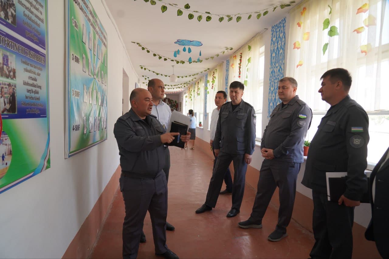В общеобразовательной школе №7 города Термеза Сурхандарьинской области начальником областного УВД проведена работа по изучениям