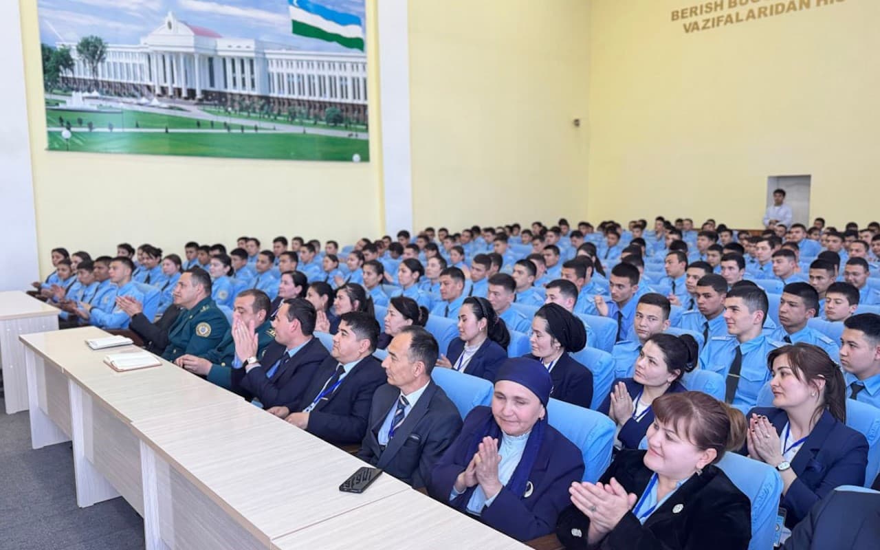 IIV Xorazm akademik litseyi oʻquvchilarining axborot texnologiyalar va kibermakon toʻgʻrisidagi bilimlarni puxta egallashlari uchun qulay imkoniyat yaratiladi