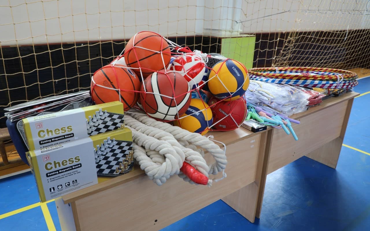 Ответственные лица Министерства внутренних дел побывали в средней общеобразовательной школе №12 Шараф Рашидовского района Джизакской области