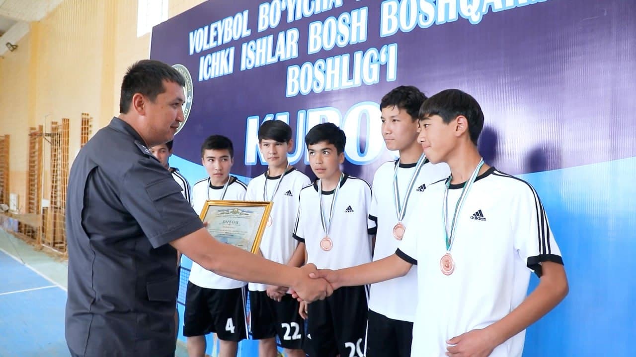 Мактаб ўқувчилари ўртасида волейбол бўйича «Тошкент вилояти ИИББ бошлиғи кубоги» ўтказилди