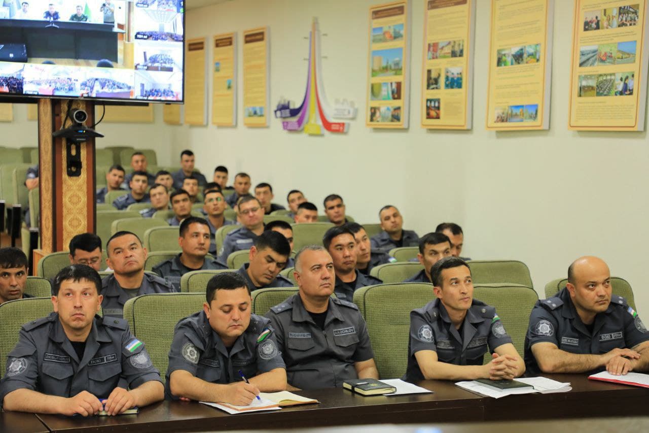 IIV Qorovul qoʻshinlari qoʻmondonligida joriy yilning aprel oyi yakuniga bagʻishlangan harbiy intizom, huquqbuzarlik va jinoyatchilik ahvoli yuzasidan tahliliy yigʻilish boʻlib oʻtdi