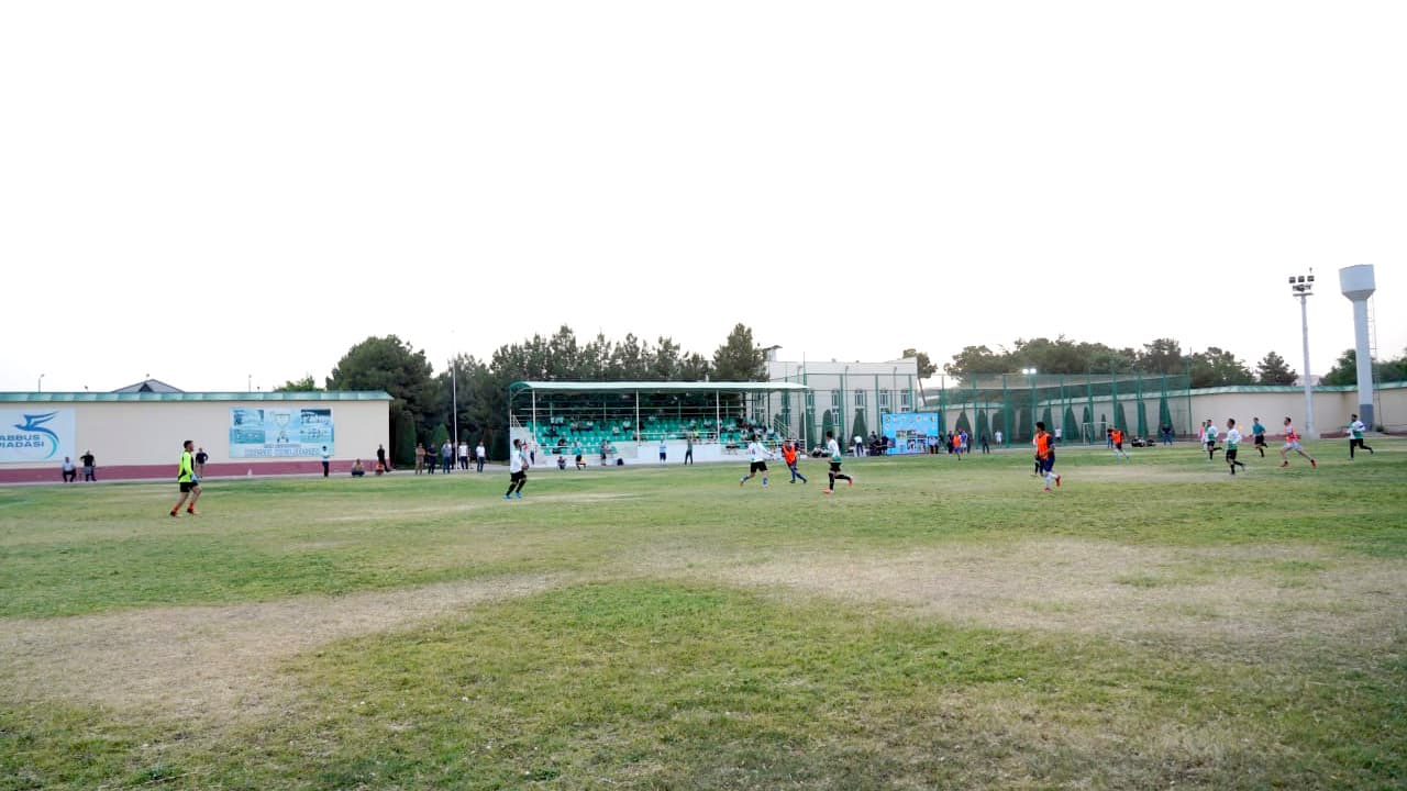 Surxondaryoda Huquqni muhofaza qiluvchi organlari xodimlari oʻrtasida sportning futbol turi boʻyicha viloyat birinchiligi musobaqasi oʻtkazildi