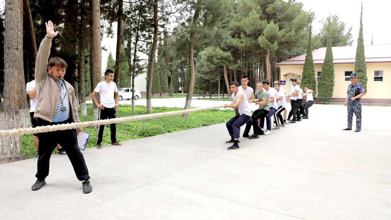 Хотира ва қадрлаш байрами муносабати билан ИИВ Академиясида «Очиқ эшиклар куни» ва ҳарбий-спорт мусобақалари ўтказилди