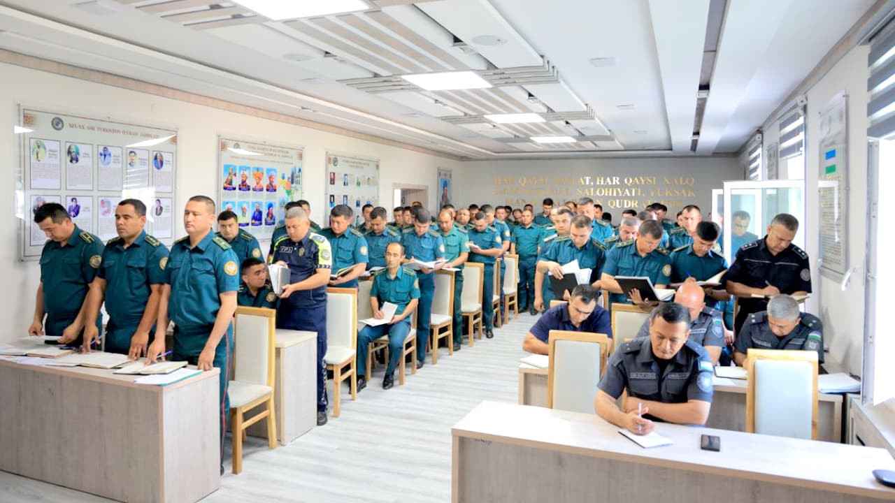 Бухоро вилояти Шофиркон туманида жиноятчиликка барҳам бериш, криминоген вазиятни барқарорлаштириш борасида амалга оширилаётган кенг қамровли тезкор ҳамда профилактик тадбирлар, манзилли чора-тадбирларнинг натижадорлиги жойига чиқиб ўрганилди