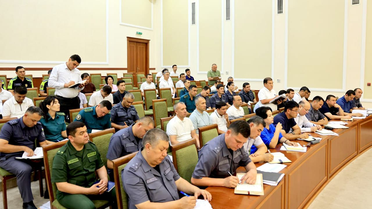 IIV ishchi guruhi tomonidan Namanganda jinoyatchilikning oldini olish va xavfsiz muhit yaratish masalalari muhokama qilindi