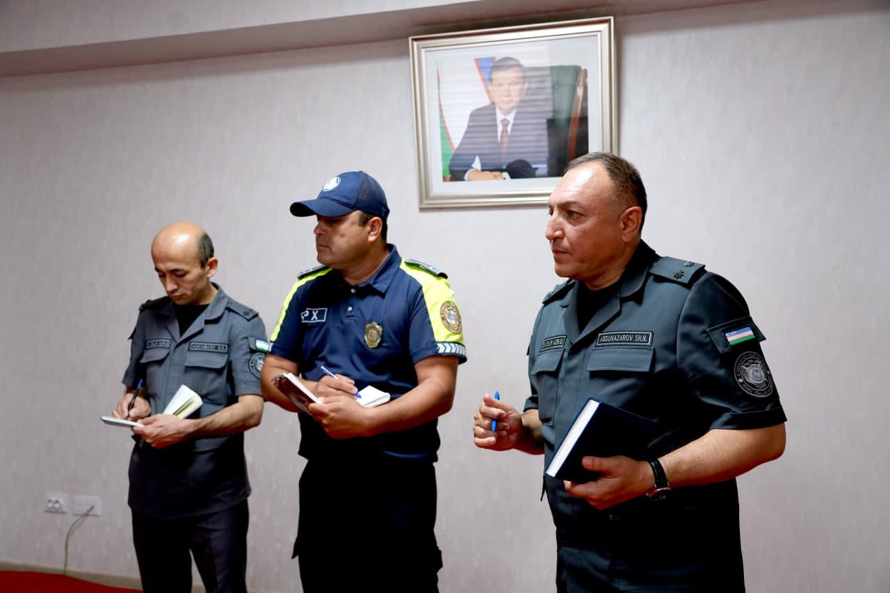 Sirdaryo viloyati huquqni muhofaza qiluvchi organlarining ommaviy sayyor qabuli Boyovut tumanida boʻlib oʻtdi