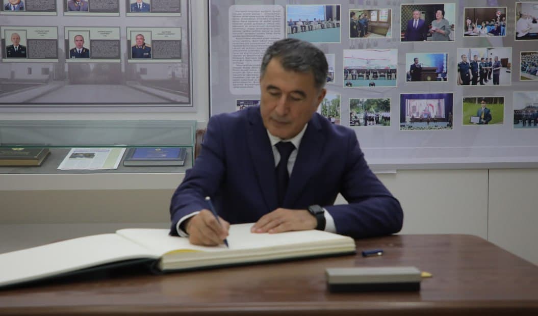 IIV akademiyasi va Markaziy Osiyo sunʼiy intellekt assotsiasiyasi (AICA) oʻrtasida hamkorlik memorandumi imzolandi