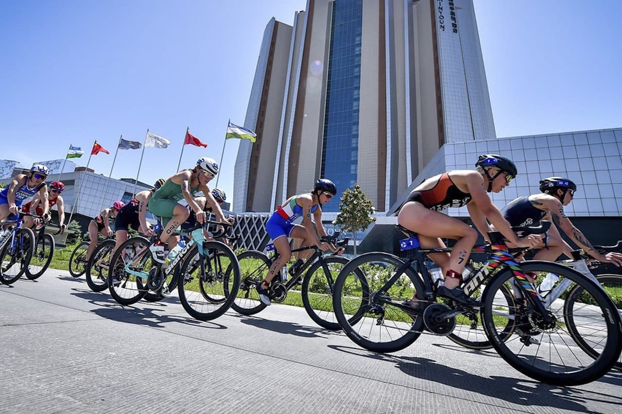 Samarqandda “World Triathlon Cup Samarkand–2025” doirasida Oʻzbekiston ochiq chempionati boʻlib oʻtdi