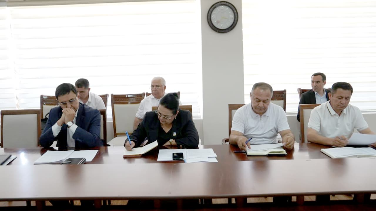 Халқ депутатлари Навоий вилояти Кенгашида вилоят ИИБ раҳбариятининг ҳисоботи тингланди