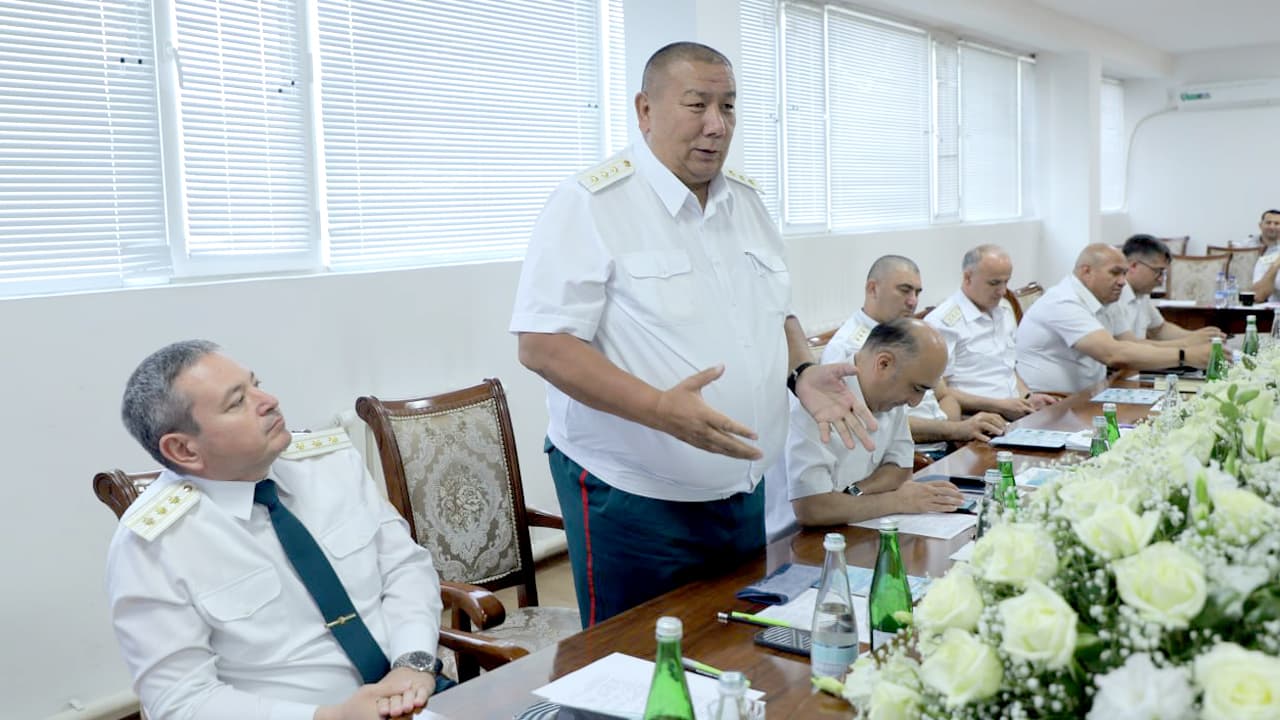 Ички ишлар вазирлиги Малака ошириш институтида “Ички ишлар органлари ходимларини тайёрлаш, қайта тайёрлаш ва малакасини ошириш: реал ҳолат ва истиқболли режалар” мавзусида республика илмий-амалий конференция бўлиб ўтди