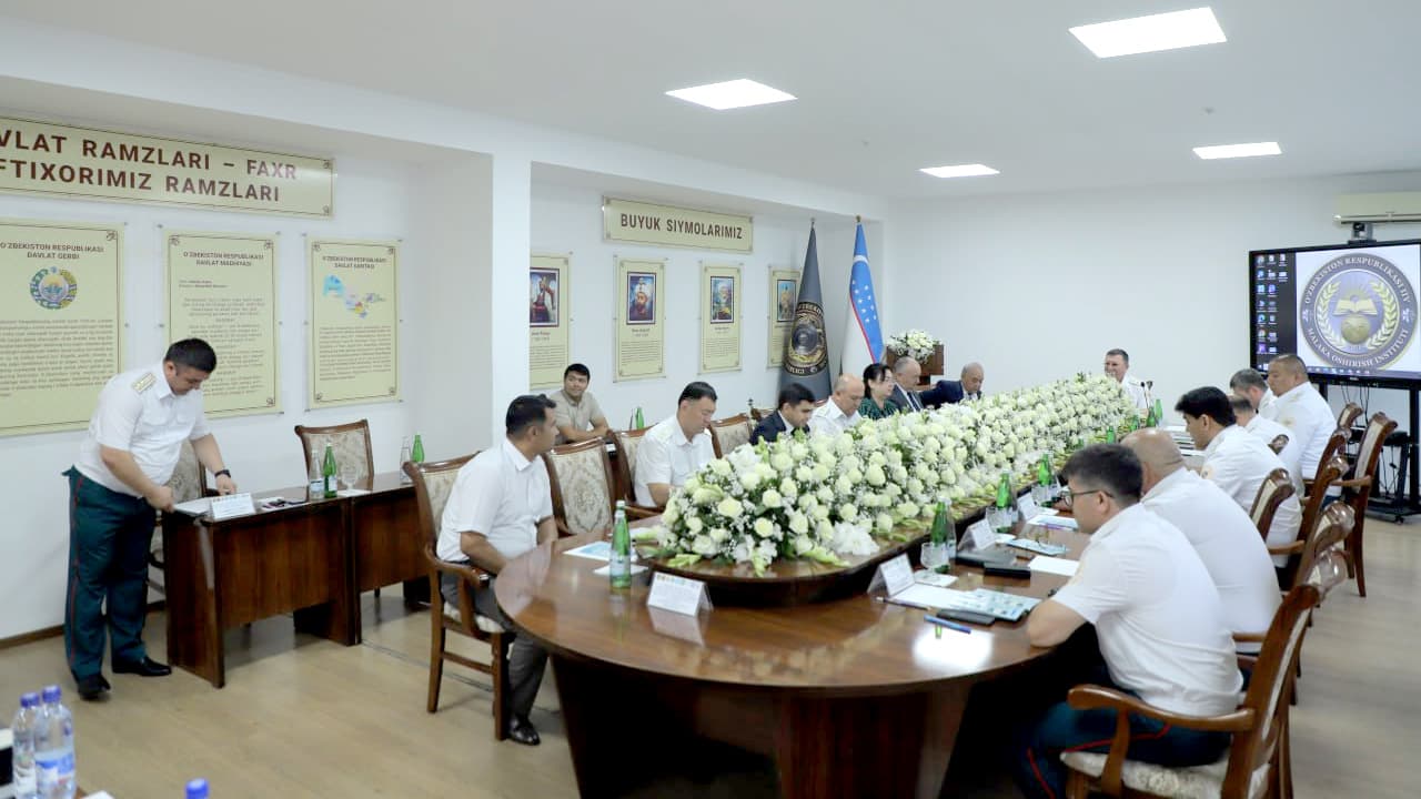 Ички ишлар вазирлиги Малака ошириш институтида “Ички ишлар органлари ходимларини тайёрлаш, қайта тайёрлаш ва малакасини ошириш: реал ҳолат ва истиқболли режалар” мавзусида республика илмий-амалий конференция бўлиб ўтди