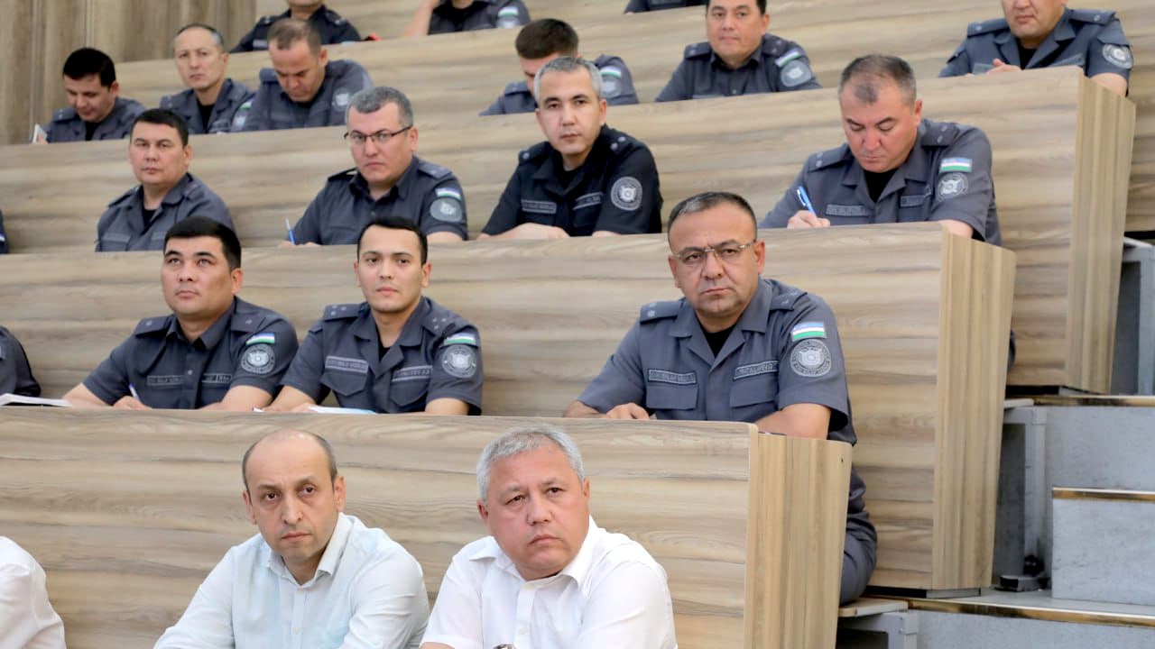 ИИВ Академиясида «Сунъий интеллект ёрдамида ҳуқуқбузарликларнинг олдини олиш ва жиноятчиликка қарши курашиш» мавзусига бағишланган илмий-амалий конференция бўлиб ўтди