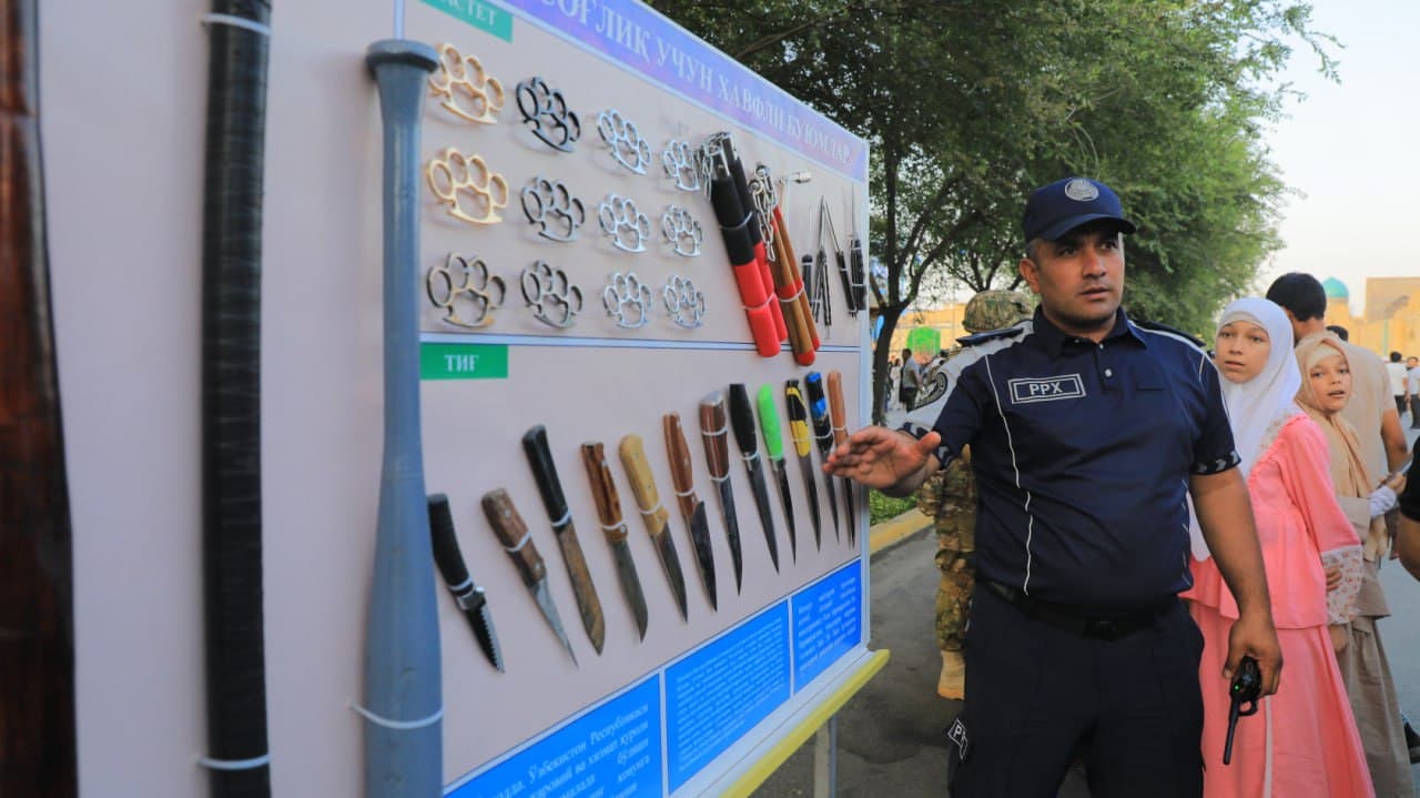 В рамках фестиваля, проводимого в ходе "Месяца молодежи", наряду с активной молодежью Бухарской области, обеспечено участие молодых людей, находящихся под надзором органов внутренних дел