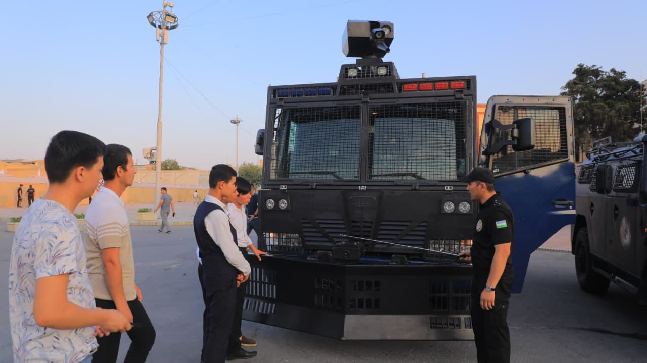 В рамках фестиваля, проводимого в ходе "Месяца молодежи", наряду с активной молодежью Бухарской области, обеспечено участие молодых людей, находящихся под надзором органов внутренних дел