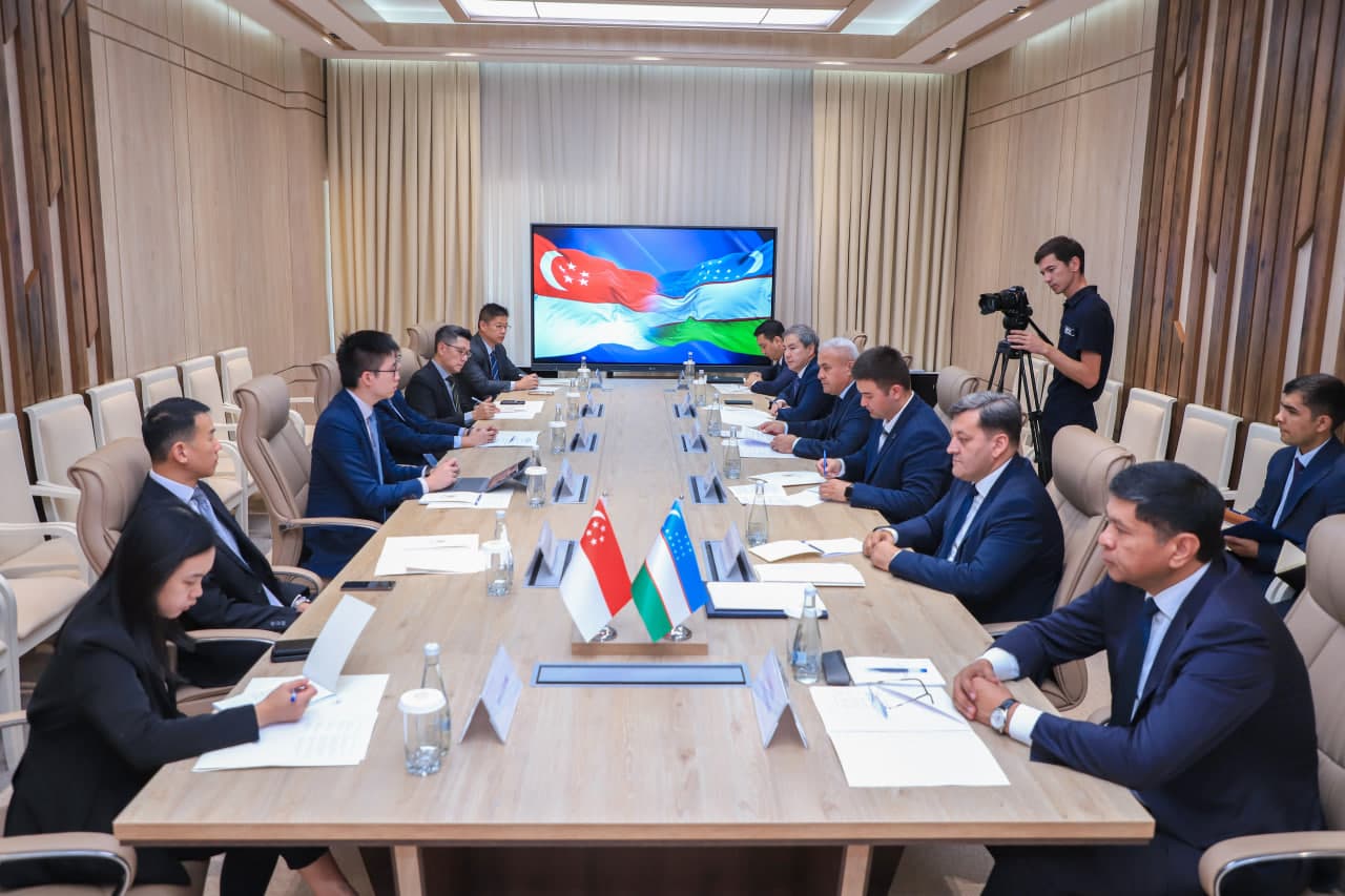 Укрепляются международные связи с полицией Сингапура