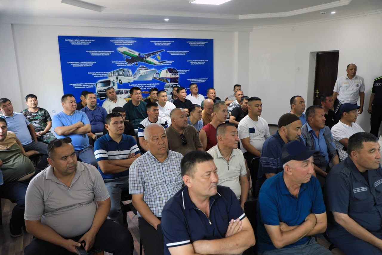 В Республике Каракалпакстан проведены агитационные мероприятия, направленные на предотвращение дорожно-транспортных происшествий