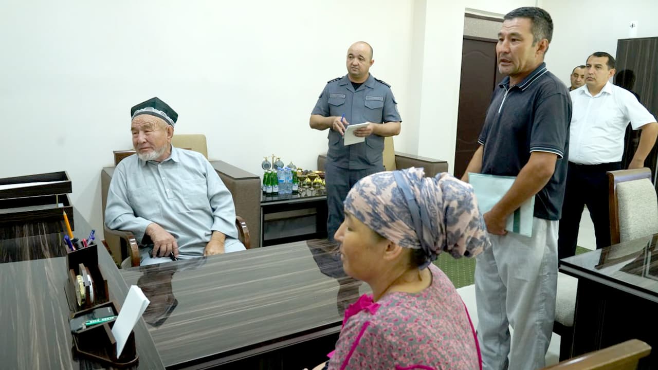 Сурхондарё вилоятида ички ишлар органлари соҳасига оид навбатдаги “Оммавий сайёр қабул” ўтказилди