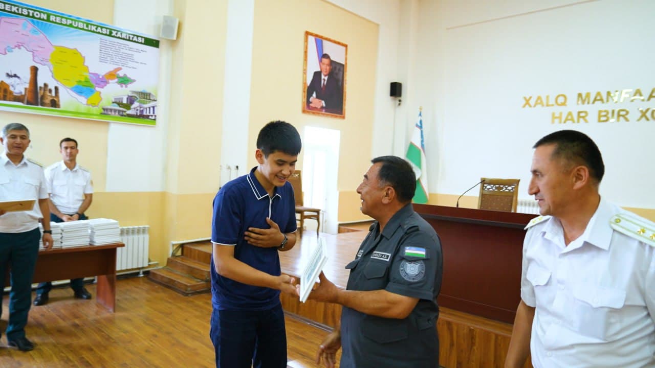 Qashqadaryo viloyat ichki ishlar organlarida xizmat qilayotgan xodimlarning farzandlariga tavsiyanomalar topshirildi