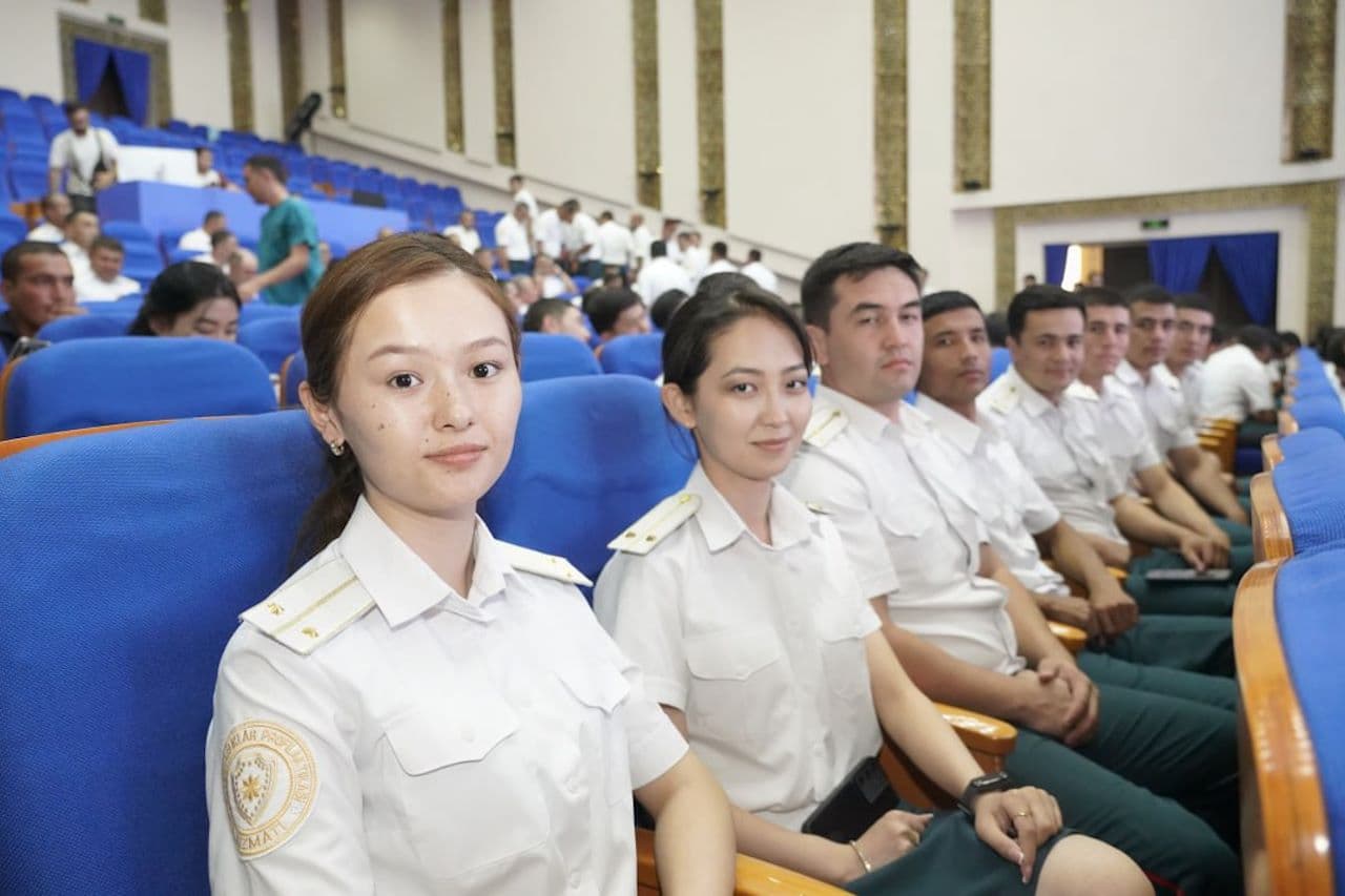 Навоий вилоятида ўтказилган “Ички ишлар органлари ёш ходимлари ва ҳарбий хизматчиларининг V республика ёшлар форуми“ ғолиб ва совриндорларини тантанали тақдирлаш маросими бўлиб ўтди