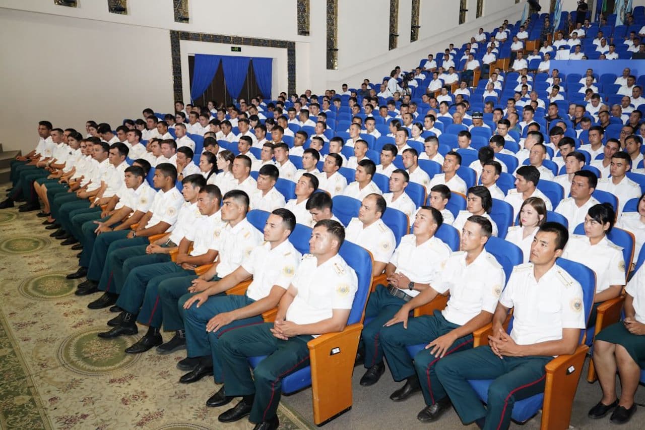 Навоий вилоятида ўтказилган “Ички ишлар органлари ёш ходимлари ва ҳарбий хизматчиларининг V республика ёшлар форуми“ ғолиб ва совриндорларини тантанали тақдирлаш маросими бўлиб ўтди