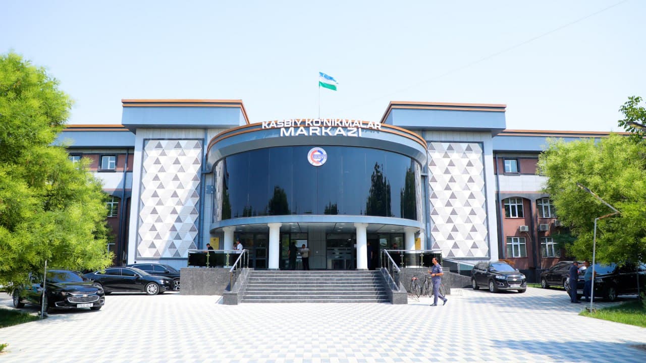 Республиканская рабочая группа проводит масштабные выездные приемы в Ташкентской области