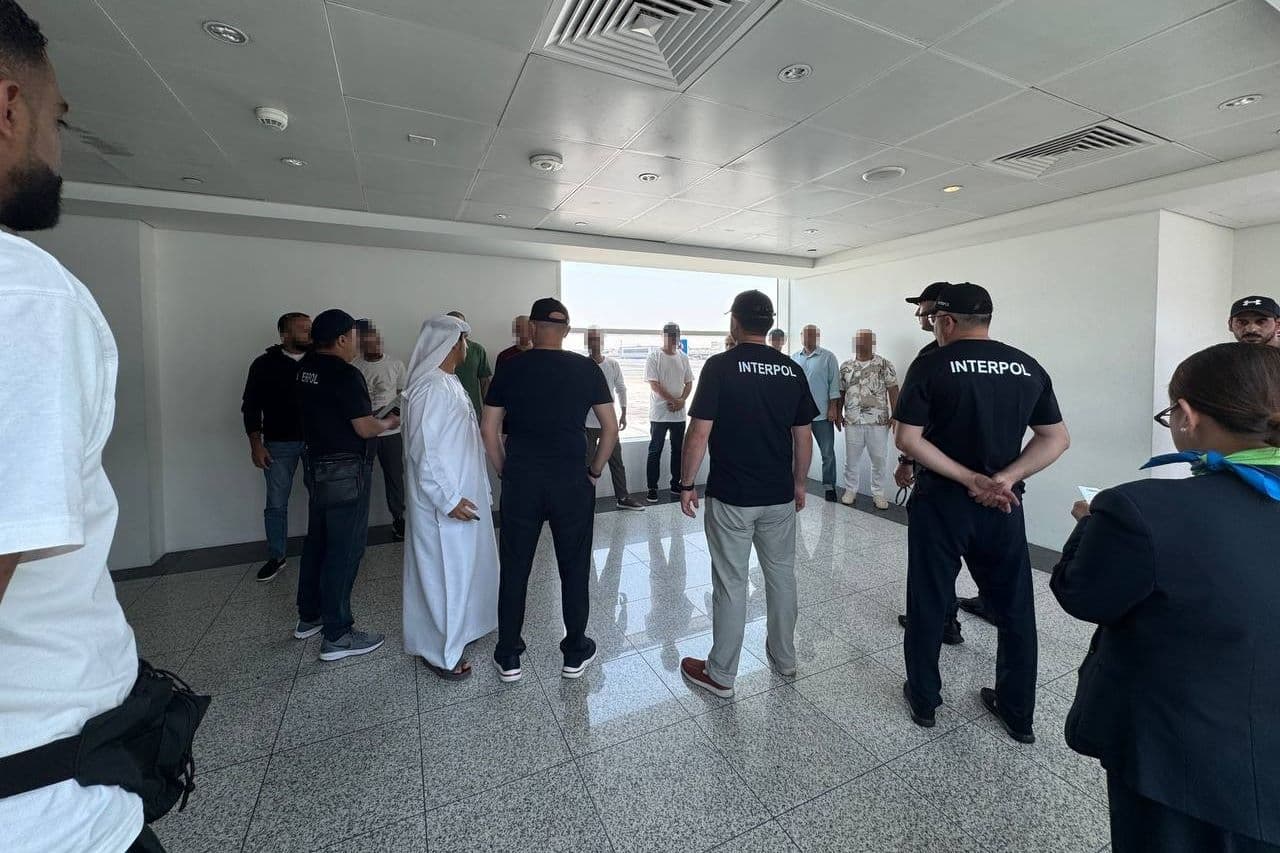 Ўзбекистон ва Абу-Даби Интерпол Миллий марказий бюроларининг ҳамкорликдаги саъй-ҳаракатлари натижасида, Бирлашган Араб Амирликлари полициясининг кўмаги билан, қидирувда бўлган ўн икки нафар шахс БАА ҳудудидан Ўзбекистонга қайтарилди