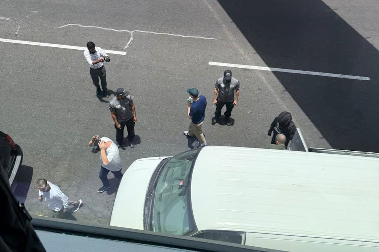 Ўзбекистон ва Абу-Даби Интерпол Миллий марказий бюроларининг ҳамкорликдаги саъй-ҳаракатлари натижасида, Бирлашган Араб Амирликлари полициясининг кўмаги билан, қидирувда бўлган ўн икки нафар шахс БАА ҳудудидан Ўзбекистонга қайтарилди