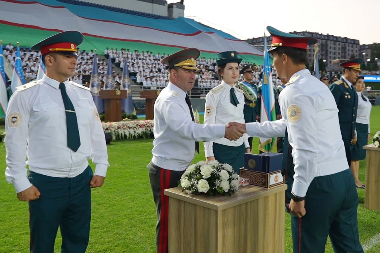 Qonun muhofazasi va xalq tayanchi: Ichki ishlar vazirligi Akademiyasining bitiruvchilari sharafli xizmatga yoʻl oldilar