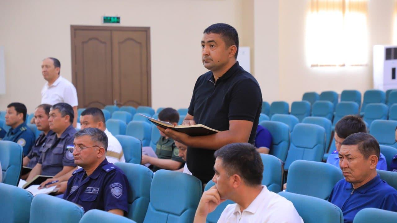 Jizzax viloyatida otaliqqa olingan yoshlar bilan olib borilayotgan ishlar tahlil qilindi