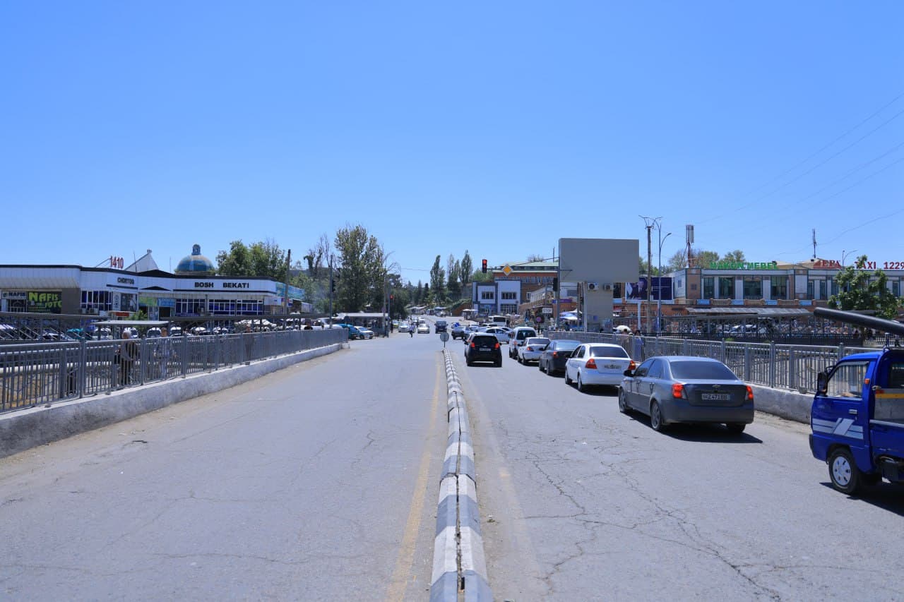 Изучены меры, осуществляемые в Чартакском районе Наманганской области по обеспечению безопасности движения, улучшению дорожной инфраструктуры и предотвращению заторов