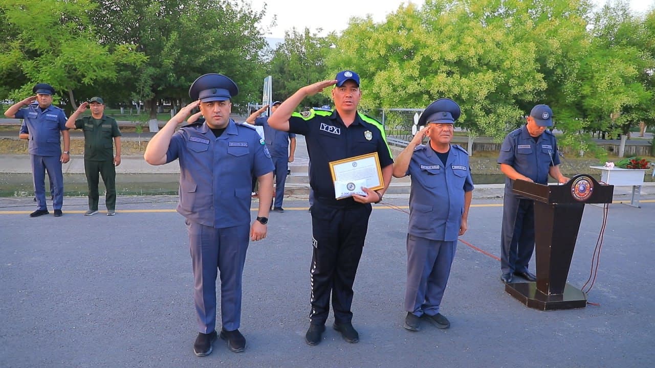 Ichki ishlar vazirligi Jamoat xavfsizligi departamenti Yoʻl harakati xavfsizligi xizmati rahbariyati Qashqadaryo viloyatida “Xavfsiz va sogʻlom yurt” keng qamrovli tezkor profilaktik tadbirining ikkinchi bosqichi doirasida yoʻriqnoma tashkil etdi