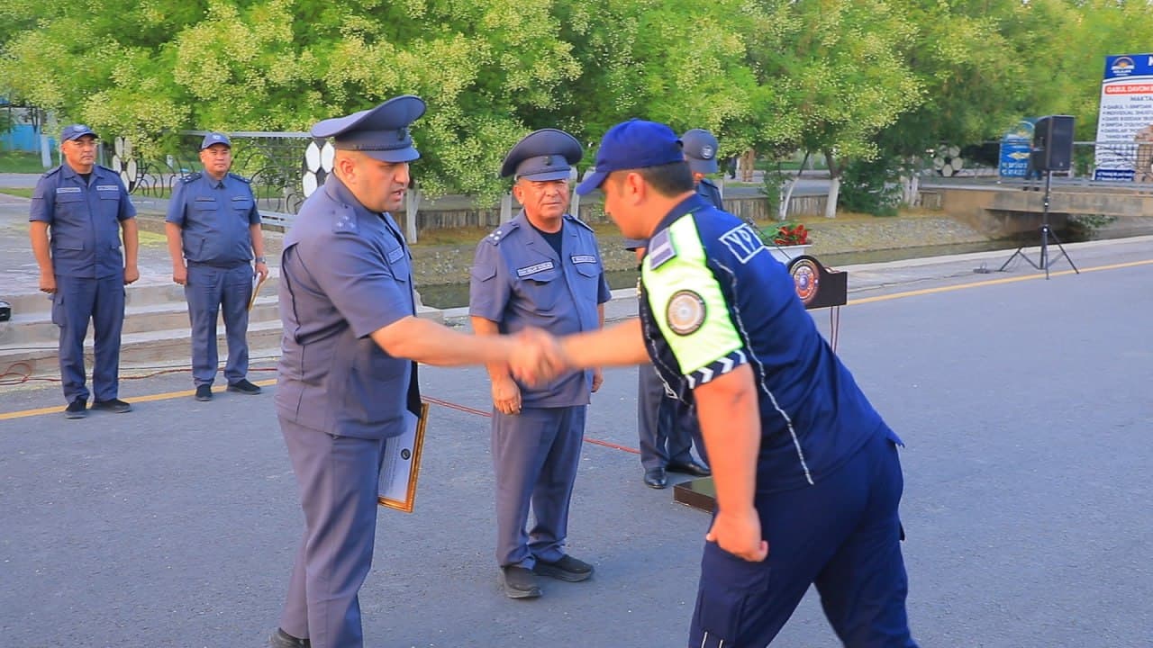 Ichki ishlar vazirligi Jamoat xavfsizligi departamenti Yoʻl harakati xavfsizligi xizmati rahbariyati Qashqadaryo viloyatida “Xavfsiz va sogʻlom yurt” keng qamrovli tezkor profilaktik tadbirining ikkinchi bosqichi doirasida yoʻriqnoma tashkil etdi