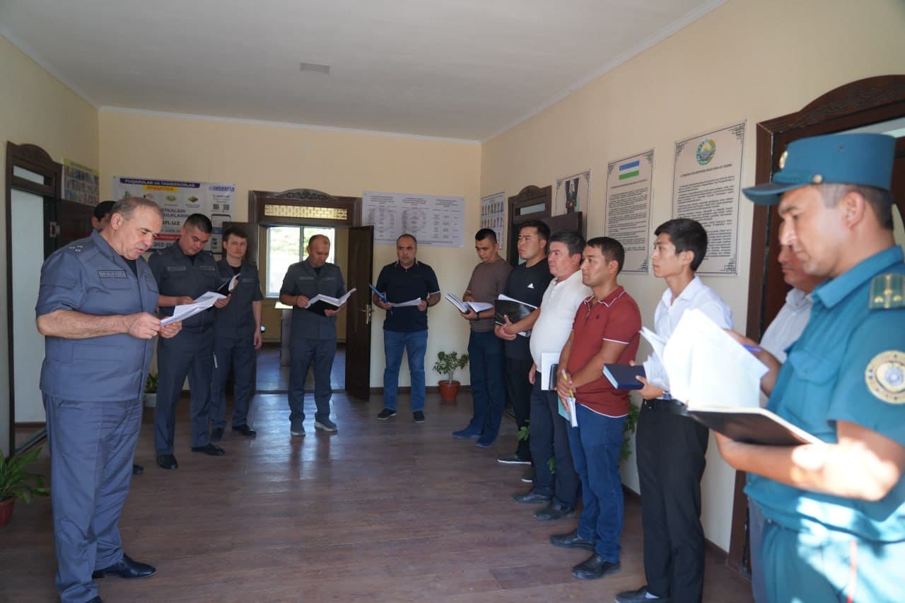 Изучена работа по обеспечению стабильности криминогенной обстановки в махаллях "красной" категории Булунгурского района Самаркандской области