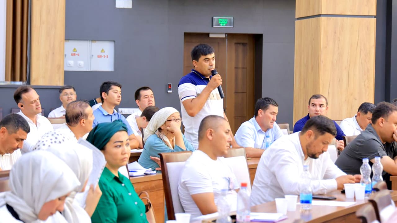 Namangan viloyati IIB rahbariyati hamda boshqa mutasaddi idoralar vakillari ishtirokida mahalliy va xorijiy investorlar bilan navbatdagi uchrashuv oʻtkazildi