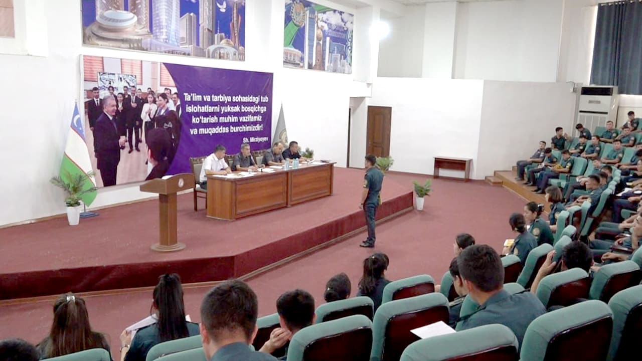 IIV Akademiyasi 2-oʻquv kursi kursantlari bilan ish oʻrganish amaliyoti yakunlari boʻyicha tahliliy muhokama yigʻilish oʻtkazildi