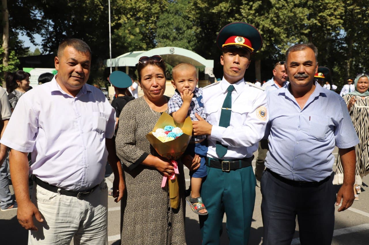 Ichki ishlar vazirligi Oʻquv-dala markazida Malaka oshirish institutida boshlangʻich kasbiy tayyorgarlik oʻquv kurslarida tahsil olgan 350 nafarga yaqin tinglovchilarning tantanali bitiruv marosimi boʻlib oʻtdi