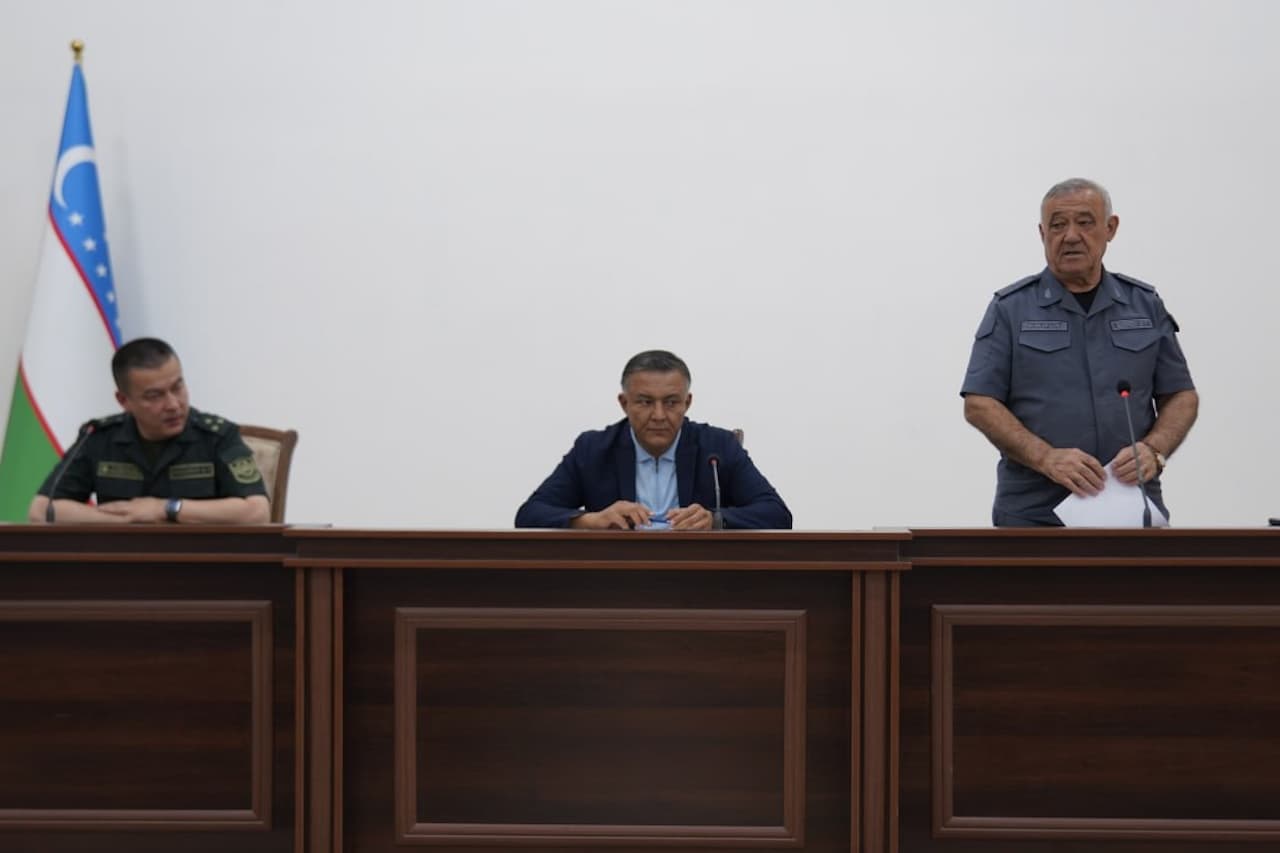 Jizzax shahrida qaror ijrosini taʼminlashga qaratilgan yigʻilish oʻtkazildi