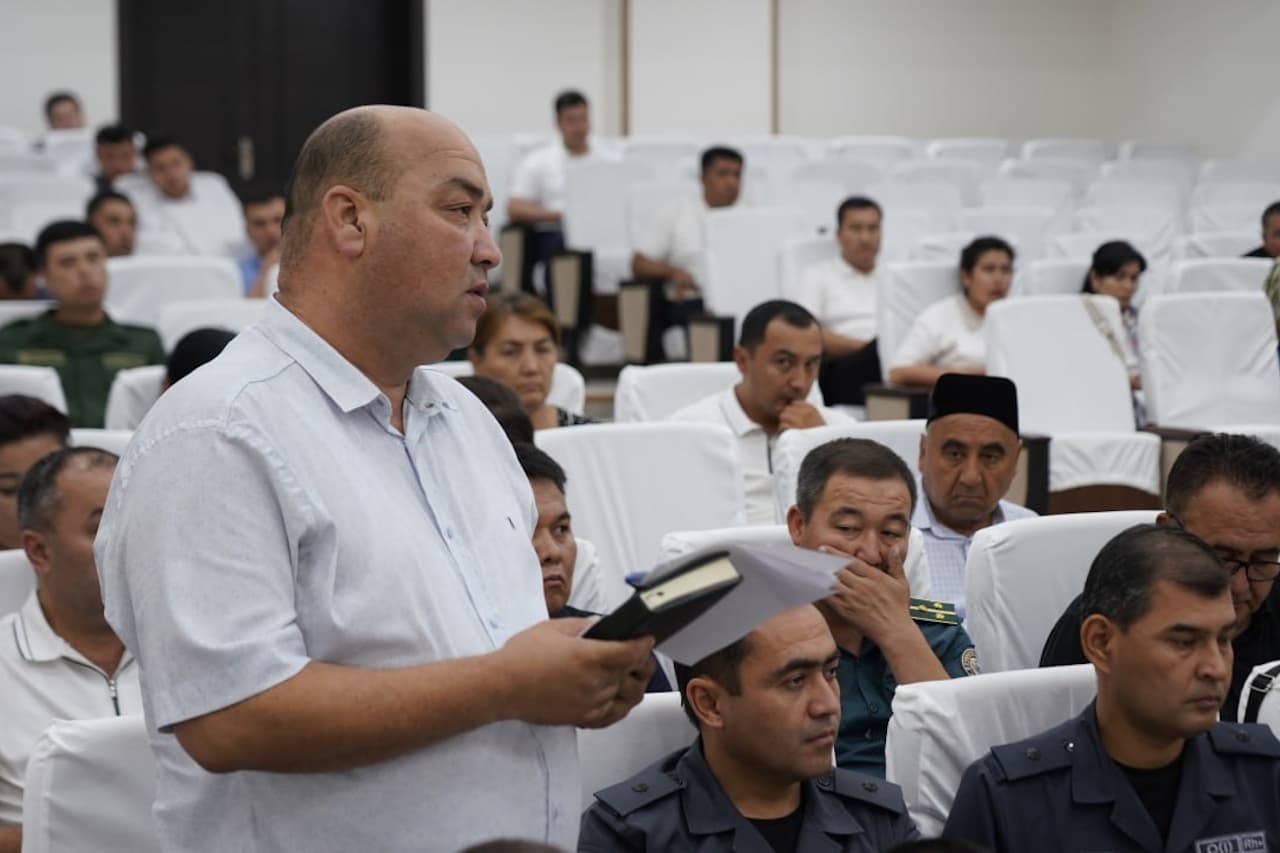 Jizzax shahrida qaror ijrosini taʼminlashga qaratilgan yigʻilish oʻtkazildi