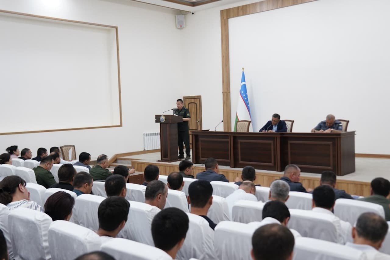 Jizzax shahrida qaror ijrosini taʼminlashga qaratilgan yigʻilish oʻtkazildi