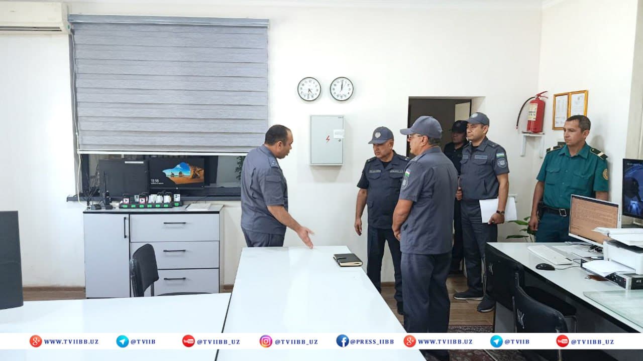 Toshkent viloyati Ohangaron tumani IIB faoliyati oʻrganilib, hududdagi “qizil” toifaga kiruvchi mahallalarda olib borilayotgan profilaktik ishlar muhokama qilindi