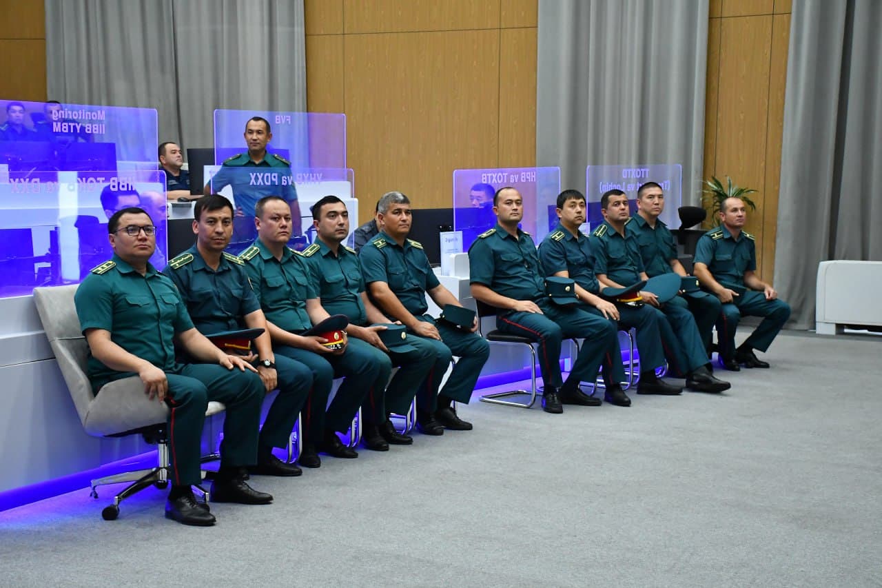 Ichki ishlar organlarining rahbar xodimlari Toshkent shahar IIBB Yagona tezkor boshqaruv markazi faoliyati bilan tanishdi