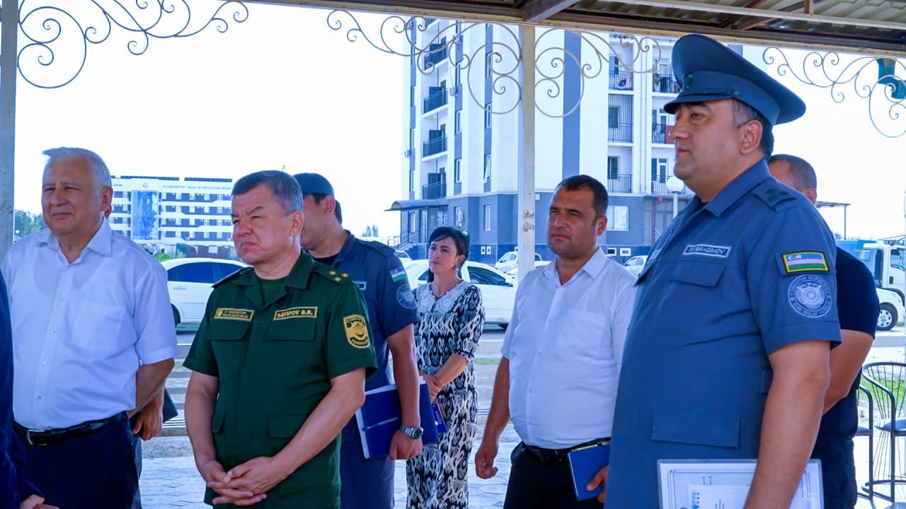 Qashqadaryo viloyatida “qizil” toifadagi mahallalardagi vaziyat oʻrganildi